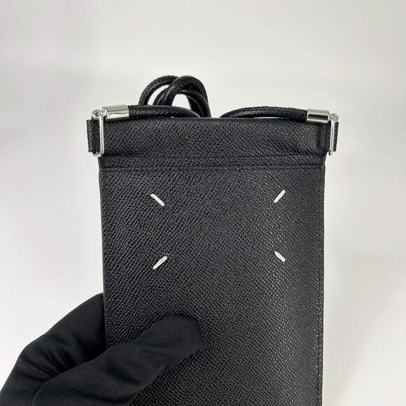 Maison Margiela Four Stitches Phone Holder - Picture 1 of 7